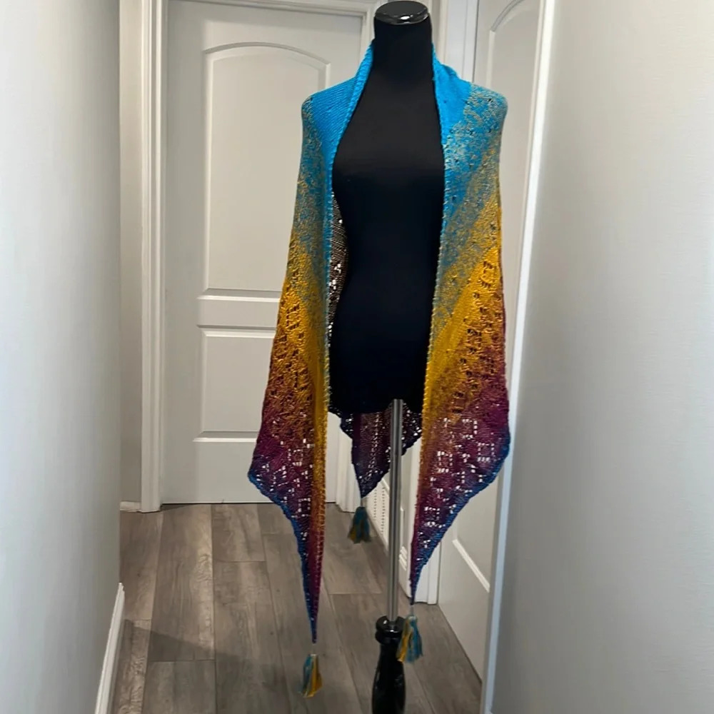 Rare Handcrafted MulticolorTriangle Wrap